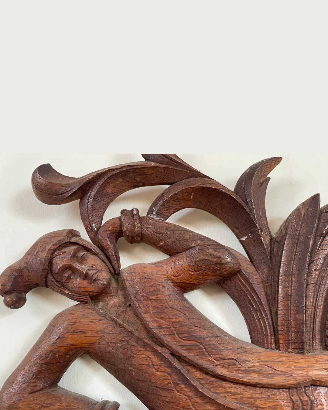 Unique and vintage Hand-carved key board